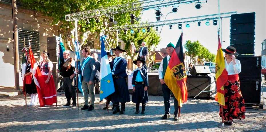 Fiesta de las Colectividades en Coronel Dorrego un gran éxito
