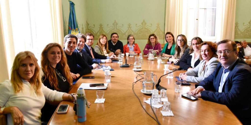 Legisladores de UCR exigen obras y beneficios por zona fría en debate del presupuesto 2026