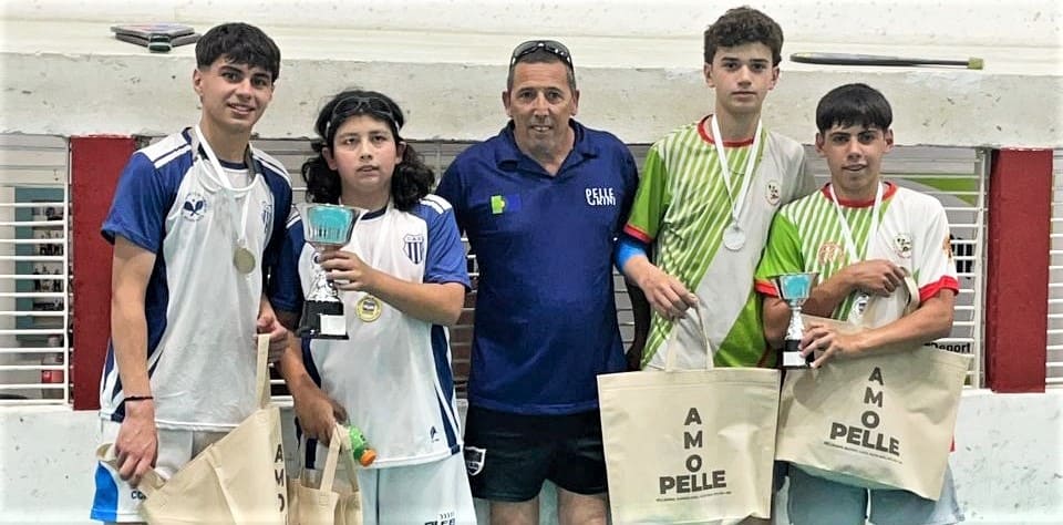 Tres jóvenes pelotaris de Monte Hermoso en el seleccionado provincial de frontón juvenil