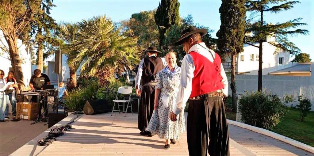 Participación activa de la Secretaría de Adultos Mayores en el Día de la Tradición