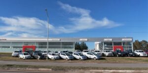Leve baja mensual en el mercado de autos usados y crecimiento anual de ventas