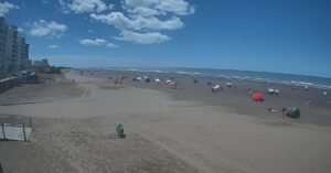 La playa en vivo desde tres sectores de la costa de Monte Hermoso