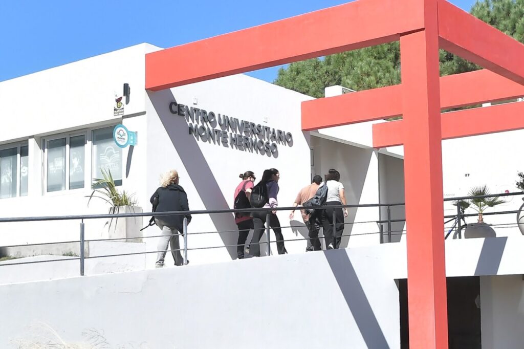 Monte Hermoso: comenzó el ciclo lectivo en el nuevo edificio del Centro Universitario